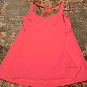 Lululemon pink tank top with built in bra